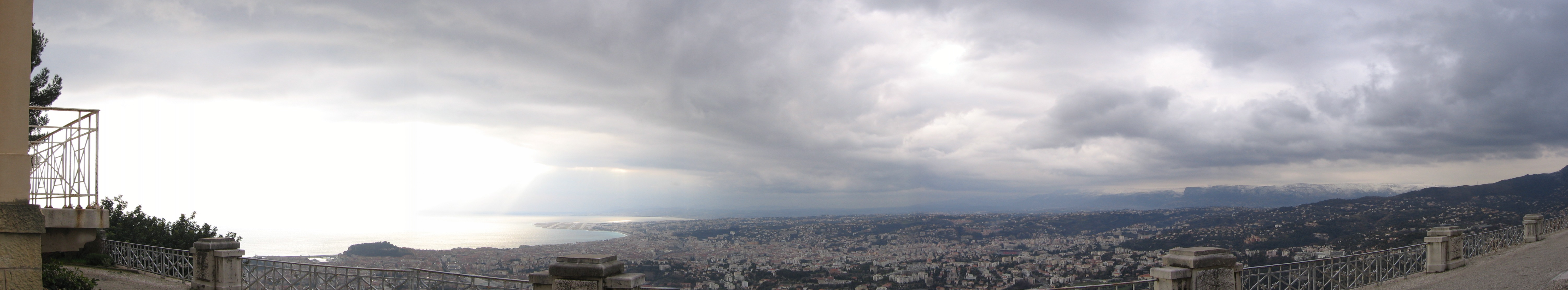 A panorama of Nice taken from the Observatory on Jan 27, 2006.